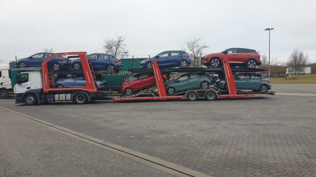 MoveCars4u vehicle transport gallery
