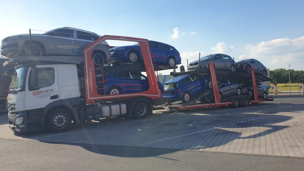 MoveCars4u vehicle transport gallery
