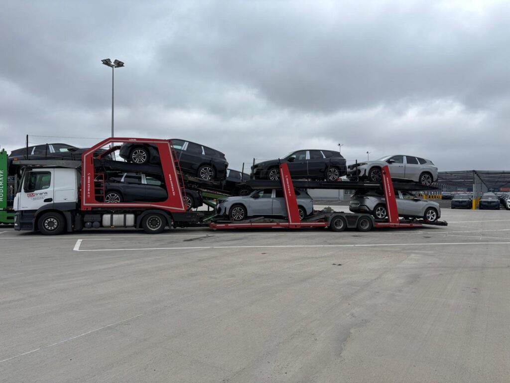 MoveCars4u vehicle transport gallery